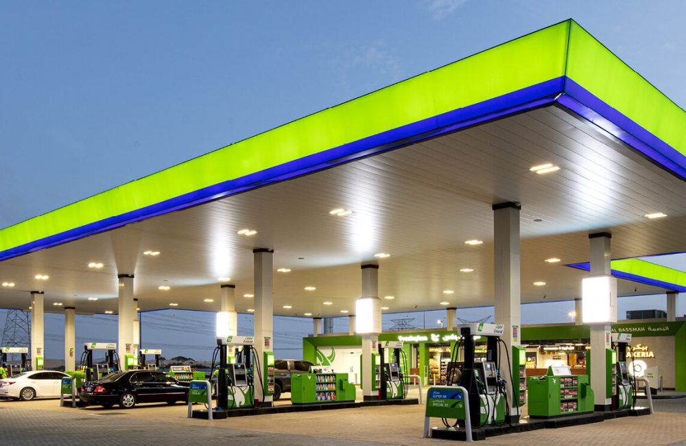 Performance-iN-Lighting-AL-BASMAH-EMARAT-PETROL-STATION_02-1160x745